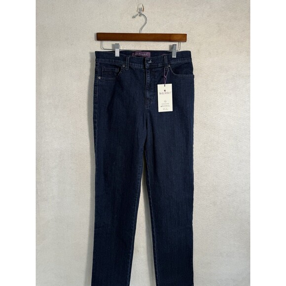 Gloria Vanderbilt Blue Amanda The Original Slimming Jean. Size 8 NWT - Picture 2 of 9